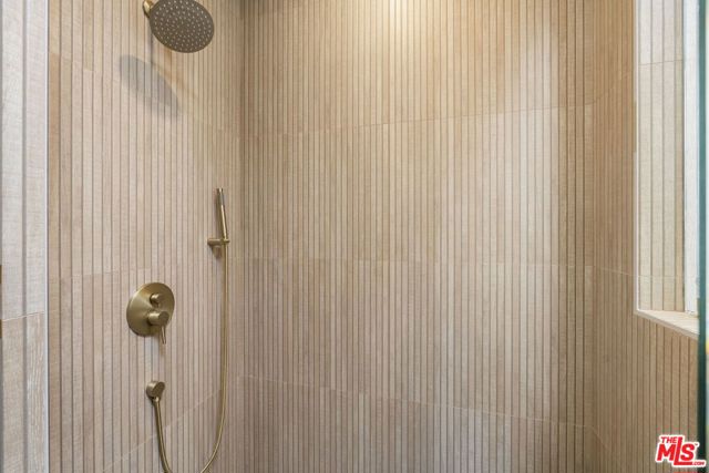 Primary oversized shower