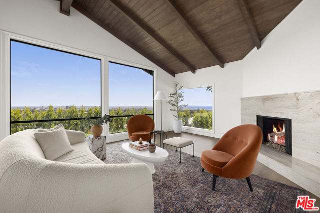 5 Bed Home for Sale in Pacific Palisades, California