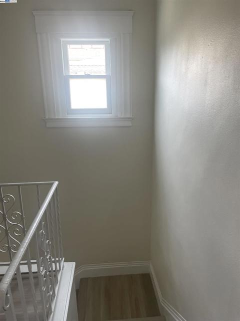 Image 21 of 44 For 1838 5th Ave