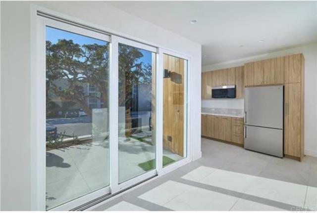 Detail Gallery Image 10 of 12 For 3903 Haines, San Diego,  CA 92109 - – Beds | – Baths