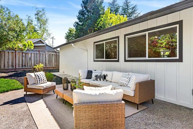 15640 Gardenia Way, Los Gatos CA: https://media.crmls.org/mediaz/3d83f51e-dd5c-4160-b710-837d39df7b4a.jpg