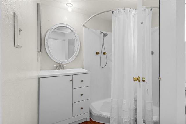 4125 Prunedale Avenue, Gilroy CA: https://media.crmls.org/mediaz/3d840676-bdf0-4dd9-9b46-510484b3d341.jpg