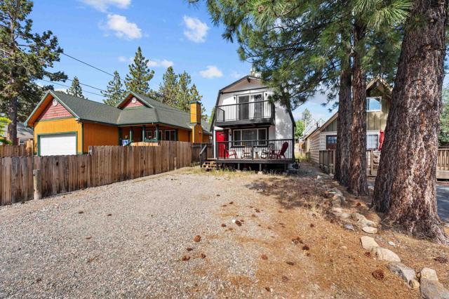 138 Leonard Lane, Sugarloaf CA: https://media.crmls.org/mediaz/3d8439aa-aef5-4635-b1d9-267b837b4af6.jpg