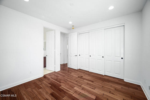 2079 Legacy Drive, Simi Valley CA: https://media.crmls.org/mediaz/3d86db3f-5a58-43ff-bb47-70de2c0c00a3.jpg