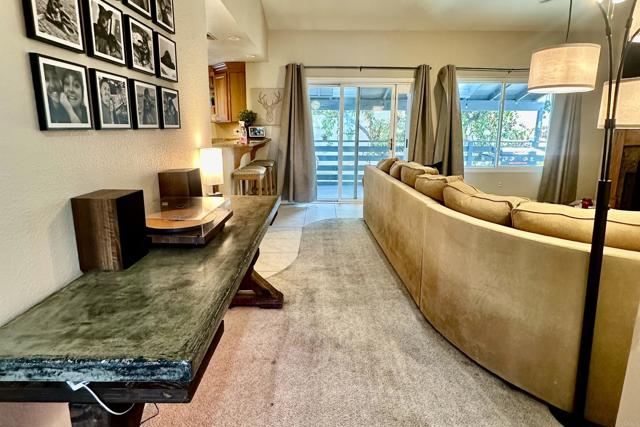 Detail Gallery Image 7 of 17 For 1492 Gustavo St #E,  El Cajon,  CA 92019 - 2 Beds | 2 Baths