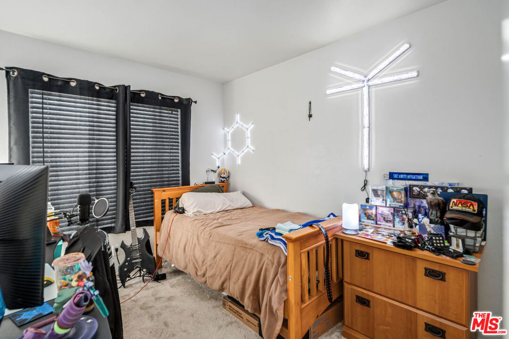 https://media.crmls.org/mediaz/3d875fc0-fb3d-48ff-8d66-5d5d21372068.jpg?preset=X-Large