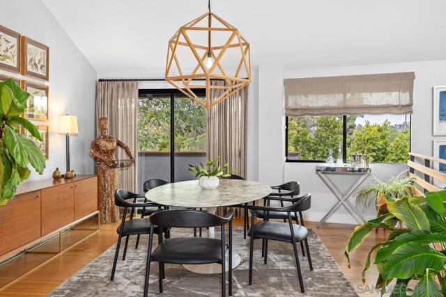 Image 3 of 40 For 4286 Merritt Boulevard