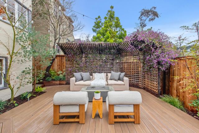 Image 45 of 58 For 3938 Oakmore Rd