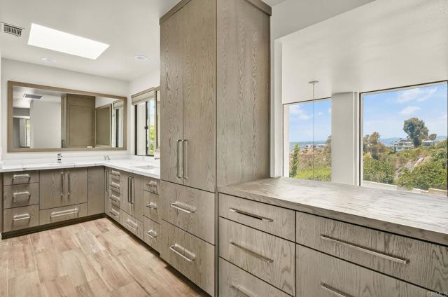 Detail Gallery Image 33 of 45 For 3112 N Mountain View Dr, San Diego,  CA 92116 - 4 Beds | 2 Baths