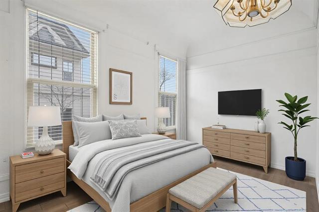 592 22nd Street, Oakland CA: https://media.crmls.org/mediaz/3d8a1da8-a3d3-4586-9963-783f410d6a54.jpg