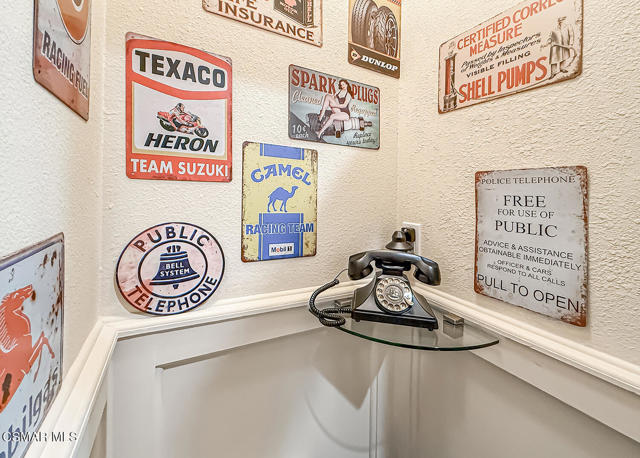 1832 Calle Salto, Thousand Oaks CA: https://media.crmls.org/mediaz/3d8a7381-b05b-4b25-b828-7766d492f9d7.jpg