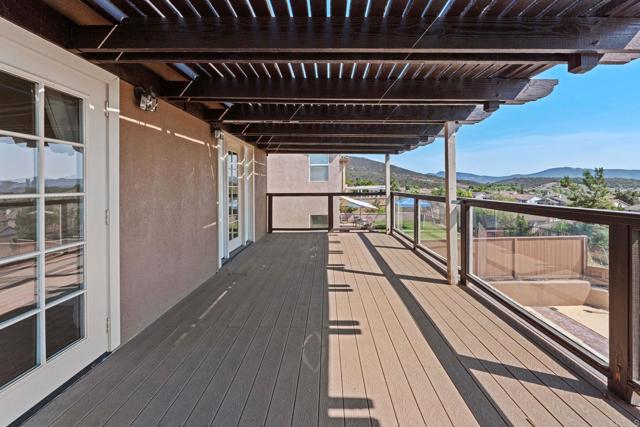 858 Via Barquero, San Marcos CA: https://media.crmls.org/mediaz/3d8c1f00-6367-4aa0-bdfc-de83baeb05a5.jpg