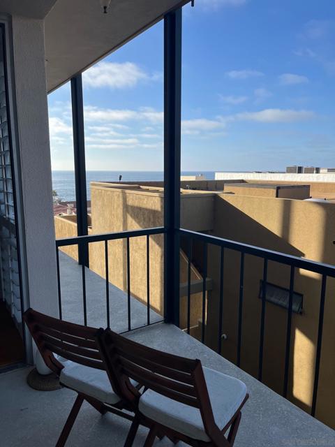 Image 4 of 25 For 800 Prospect St  3e