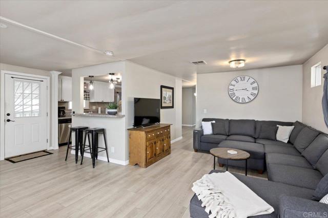 4660 N River Road, Oceanside CA: https://media.crmls.org/mediaz/3d8d1008-f48c-4cde-9f8e-41347918fdbd.jpg