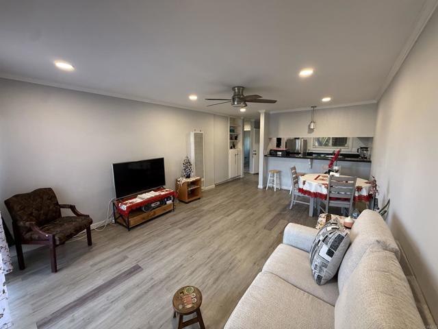 Detail Gallery Image 3 of 19 For 490 Fourth Avenue #21,  Chula Vista,  CA 91910 - 1 Beds | 1 Baths