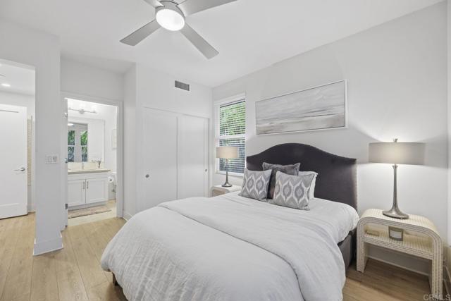 870 Hymettus Avenue, Encinitas CA: https://media.crmls.org/mediaz/3d8dfbc1-5876-41e4-af62-b624d2c6f2f7.jpg