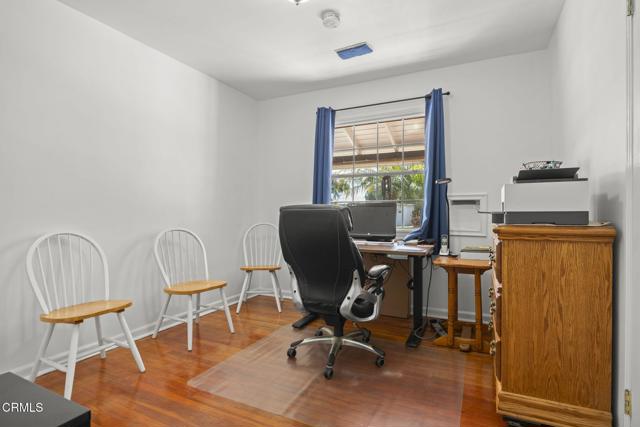 1213 Doris Avenue, Oxnard CA: https://media.crmls.org/mediaz/3d8e06d8-4ac7-4f9f-8884-f92c1e4fe067.jpg