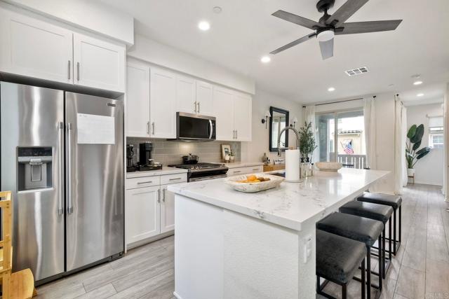 1201 Via Lucero, Oceanside CA: https://media.crmls.org/mediaz/3d8e17bf-7ad7-4177-9566-a991f7f29aa5.jpg