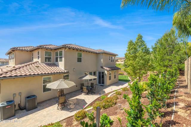 12809 Lone Trail Court, Moorpark CA: https://media.crmls.org/mediaz/3d8e5591-2152-4a9e-bc62-cb7650152800.jpg