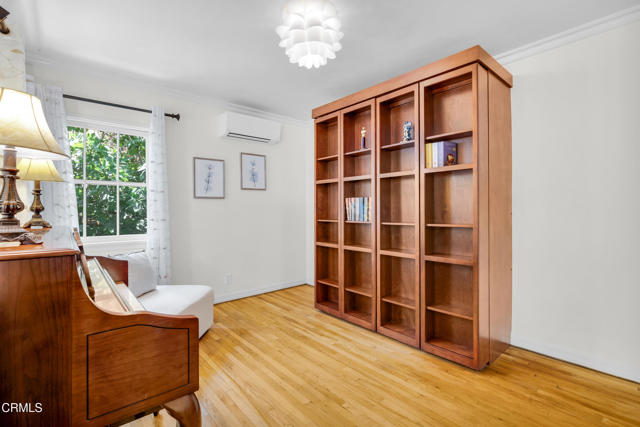 600 Woodland Drive, Sierra Madre CA: https://media.crmls.org/mediaz/3d8e6d2f-d0e5-45e3-9043-4ba87f814fd0.jpg