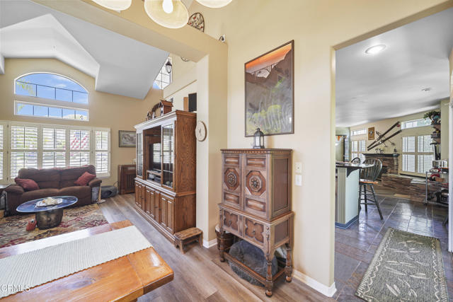 Detail Gallery Image 6 of 38 For 1028 Meadowlark Dr, Fillmore,  CA 93015 - 3 Beds | 2/1 Baths