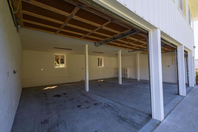 840 Frenchmans Creek Road, Half Moon Bay CA: https://media.crmls.org/mediaz/3d8ec8a1-4ff2-45cb-b466-7994319dec32.jpg