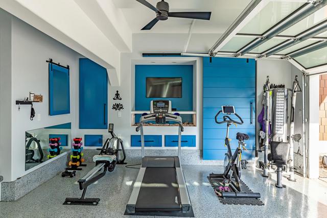 625 W Glen Way, Woodside CA: https://media.crmls.org/mediaz/3d8ed91c-16e6-4592-946f-0e8432057ceb.jpg