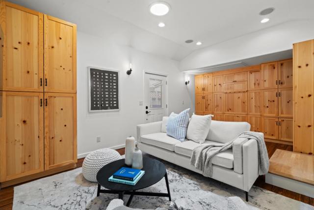 240 Marmona Drive, Menlo Park CA: https://media.crmls.org/mediaz/3d901368-0213-444d-97ed-11cd866bf277.jpg