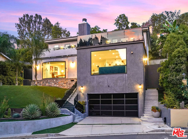 3964 Beverly Glen Boulevard photo 2