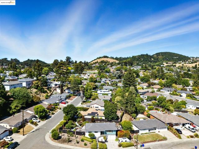 4503 Gregory Way, Richmond CA: https://media.crmls.org/mediaz/3d909439-f90d-40db-b31f-6dfb6ce668b1.jpg