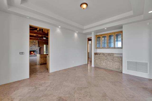 Detail Gallery Image 14 of 71 For 15711 Salida Del Sol, Ramona,  CA 92065 - 5 Beds | 4/2 Baths