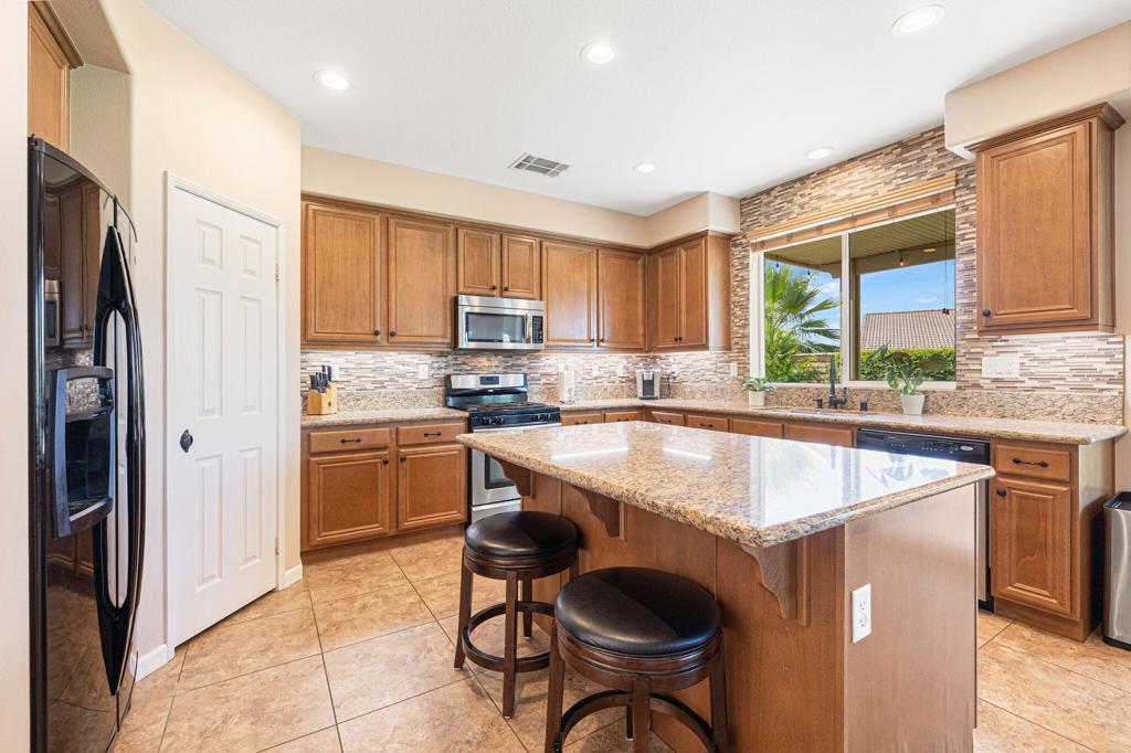 MLS #219149326DA image #11