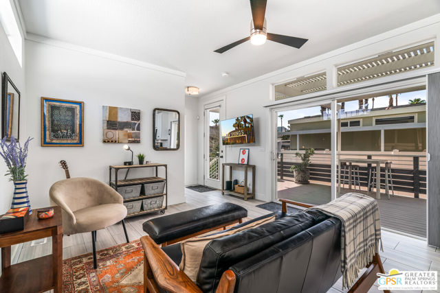 112 Pali Drive, Palm Springs CA: https://media.crmls.org/mediaz/3d91d166-abbf-4aa3-8431-47539ac1e29e.jpg