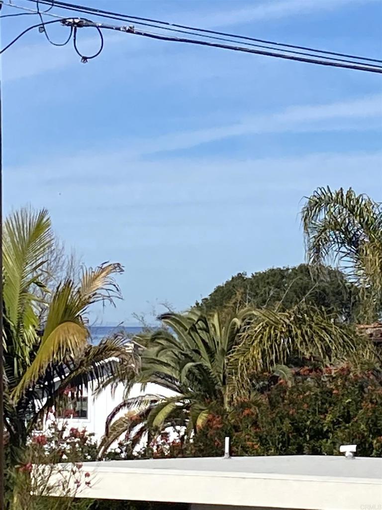 https://media.crmls.org/mediaz/3d93c1e8-5b0e-460b-bc7a-a218a1630884.jpg?preset=X-Large