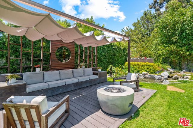 12763 Kling Street, Studio City CA: https://media.crmls.org/mediaz/3d94339e-c4bd-41cd-89da-a9ddc9be7d18.jpg