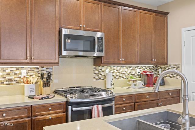 Detail Gallery Image 16 of 51 For 431 Silktree Ave, Ventura,  CA 93004 - 3 Beds | 2/1 Baths