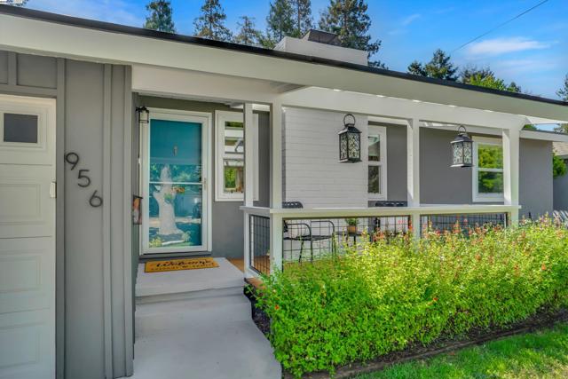 956 Tamarack Ave, San Jose CA: https://media.crmls.org/mediaz/3d9467f1-2413-46da-b446-eb38d6de72fe.jpg
