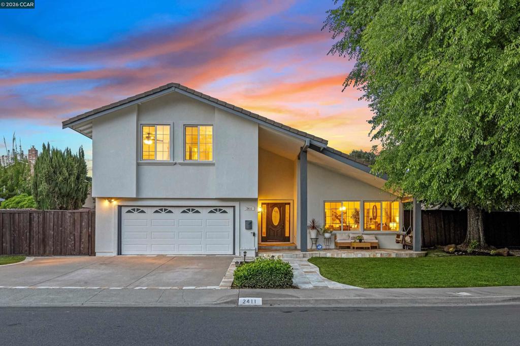 2411 Skylark Way