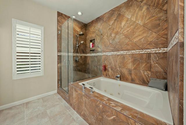 138 Lake Shore Drive, Rancho Mirage, CA 92270