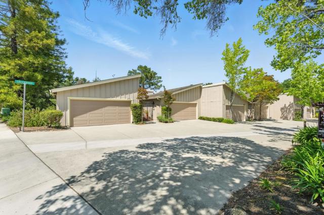 1 Creekridge Court, San Mateo CA: https://media.crmls.org/mediaz/3d953477-da23-483f-88bf-5752233beb5f.jpg