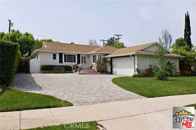 23020 Haynes Street, West Hills CA: https://media.crmls.org/mediaz/3d954be6-2787-44e5-a679-2e9cf408e79c.jpg