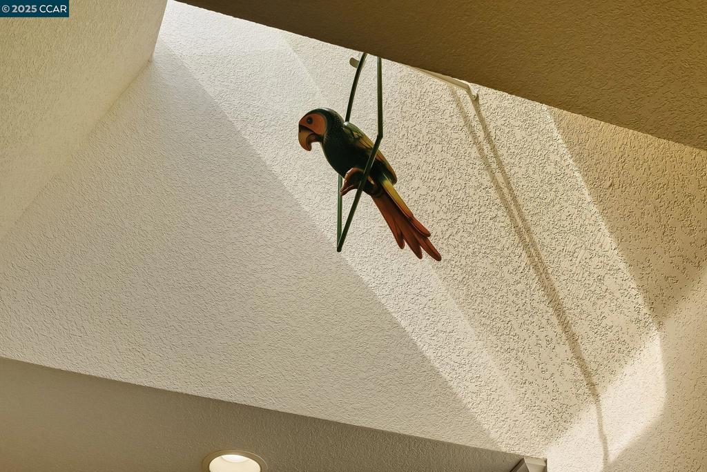 https://media.crmls.org/mediaz/3d962f88-2af4-44ff-91f4-7e7a24ee1be5.jpg?preset=X-Large