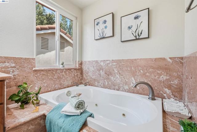 Image 41 of 60 For 280 Summerford Cir