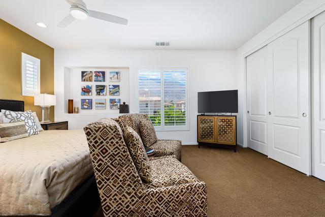 374 Terra Vita, Palm Springs CA: https://media.crmls.org/mediaz/3d9a9b49-a6ec-4719-b1aa-e6ee890fa8f7.jpg