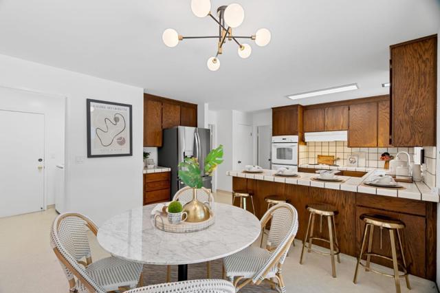 4198 Cherry Oaks Place, Palo Alto CA: https://media.crmls.org/mediaz/3d9b1c3c-d01a-41e4-8284-06addf6503f9.jpg