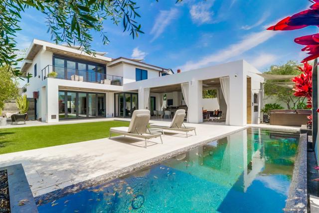 969 Adella Ave, Coronado CA: https://media.crmls.org/mediaz/3d9b7e72-0852-4e69-a447-bdc543a12f92.jpg