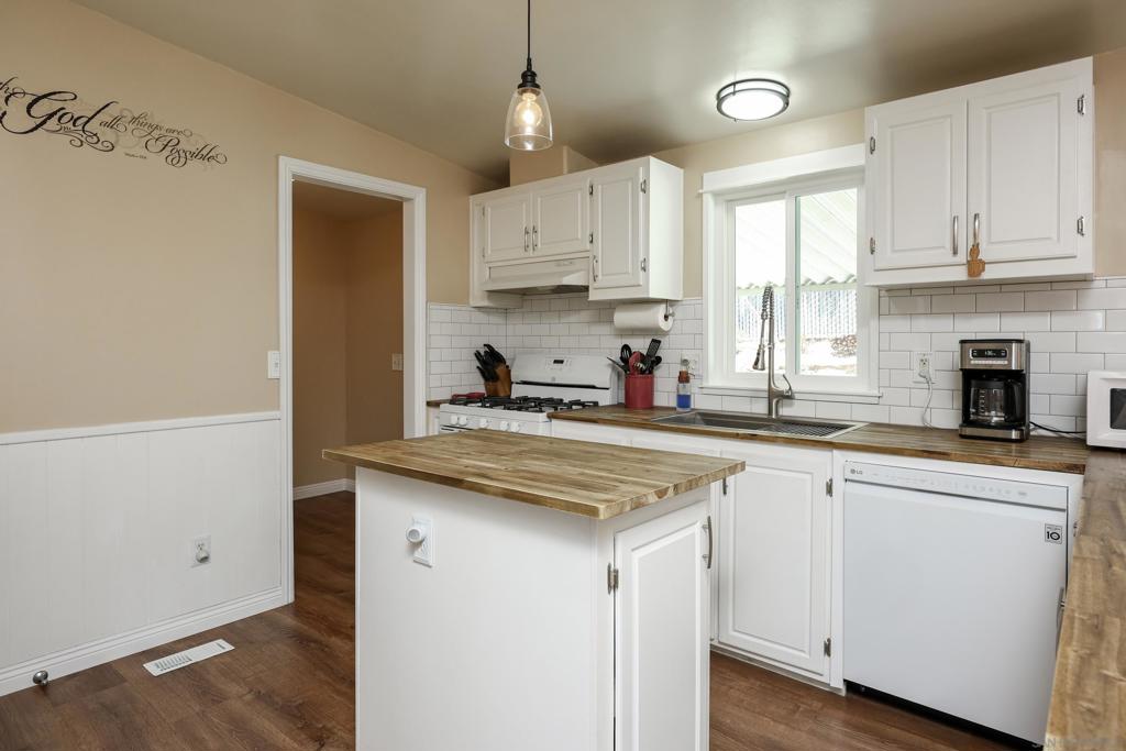 500 Rancheros Dr - photo 14