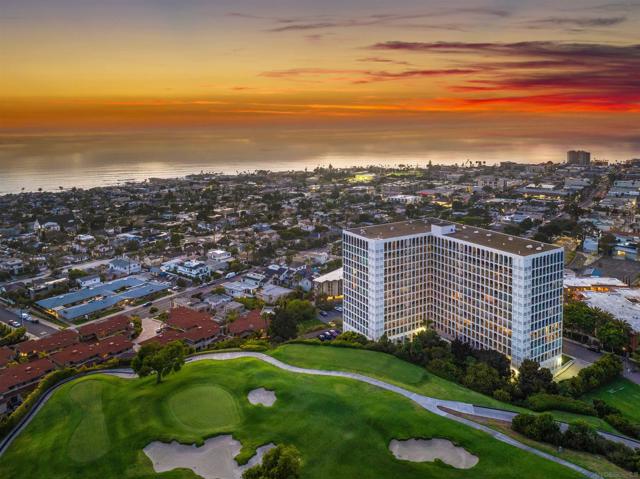 1001 Genter St, La Jolla CA: https://media.crmls.org/mediaz/3d9bf833-9d79-4d0b-801b-12a211f04662.jpg