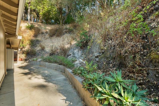 175 Rabbits Run Road, Santa Cruz CA: https://media.crmls.org/mediaz/3d9c7536-43d3-426f-8f8d-9ed9ca0ab42d.jpg