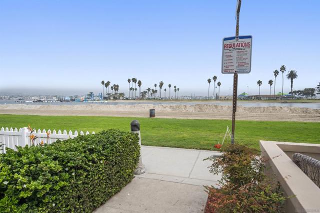 841 Pismo Ct, San Diego CA: https://media.crmls.org/mediaz/3d9c976a-46df-47d1-b148-c006fd297eba.jpg